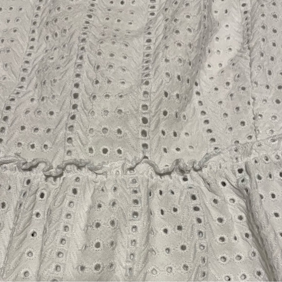 Sim & Sam- White Embroidered boho eyelet Tank Top Size Large - Picture 6 of 8